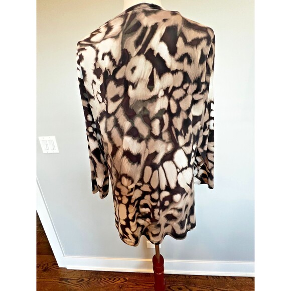 Calvin Klein Women's Abstract Animal Print Wrap Top with 3/4 Sleeves - Picture 4 of 14